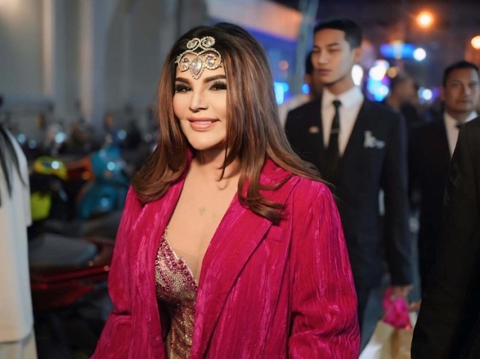 बॉलीवुड की ड्रामा क्वीन कहीं जाने वाली राखी सावंत के साथ में भी ऐसा हो चुका है।