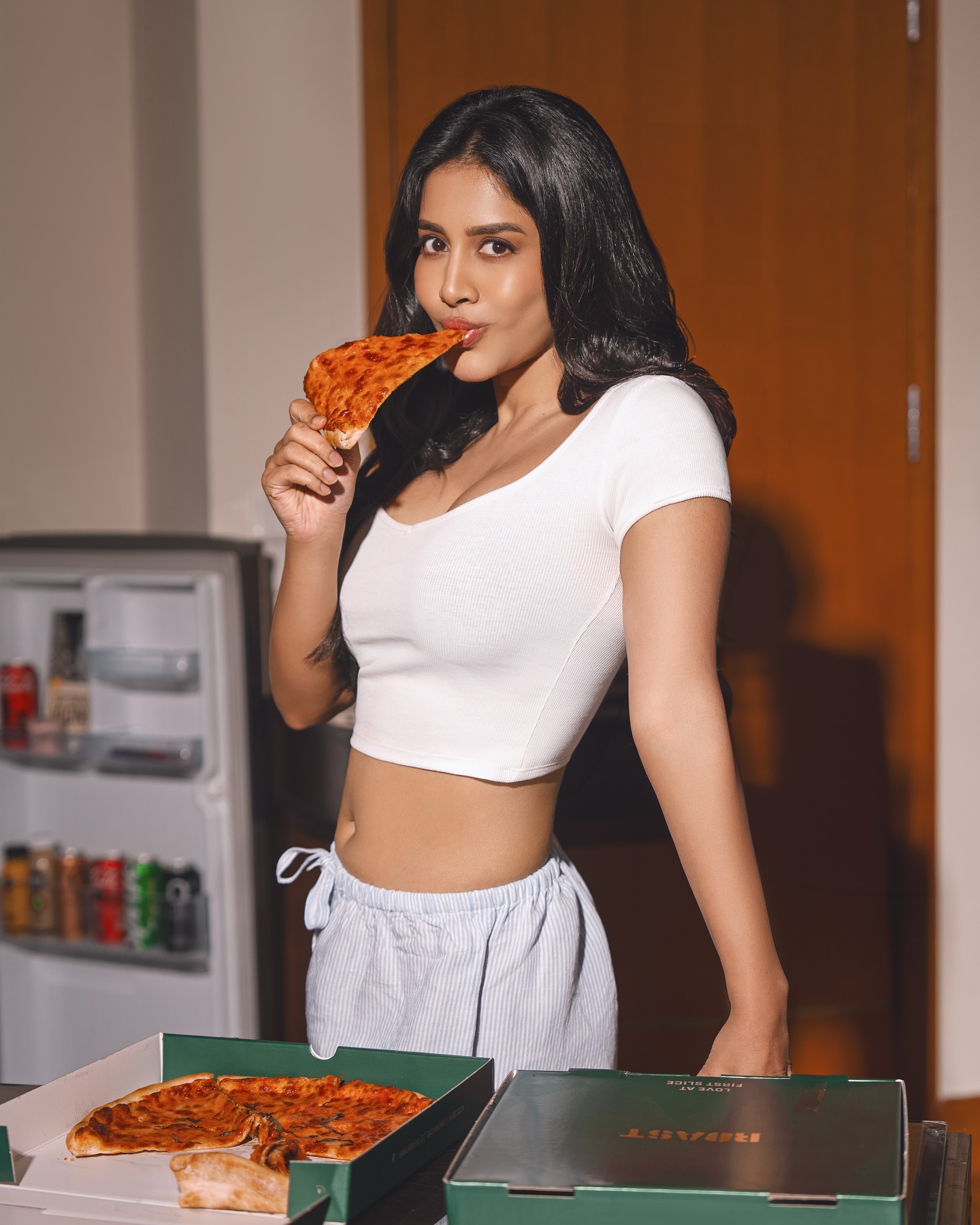 Nabha Natesh's new photoshoot while eating pizza goes viral
