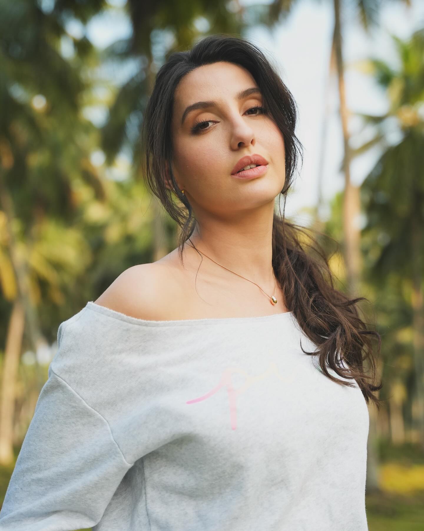 Nora Fatehi Stuns In Grey T-Shirt During Farm Photoshoot