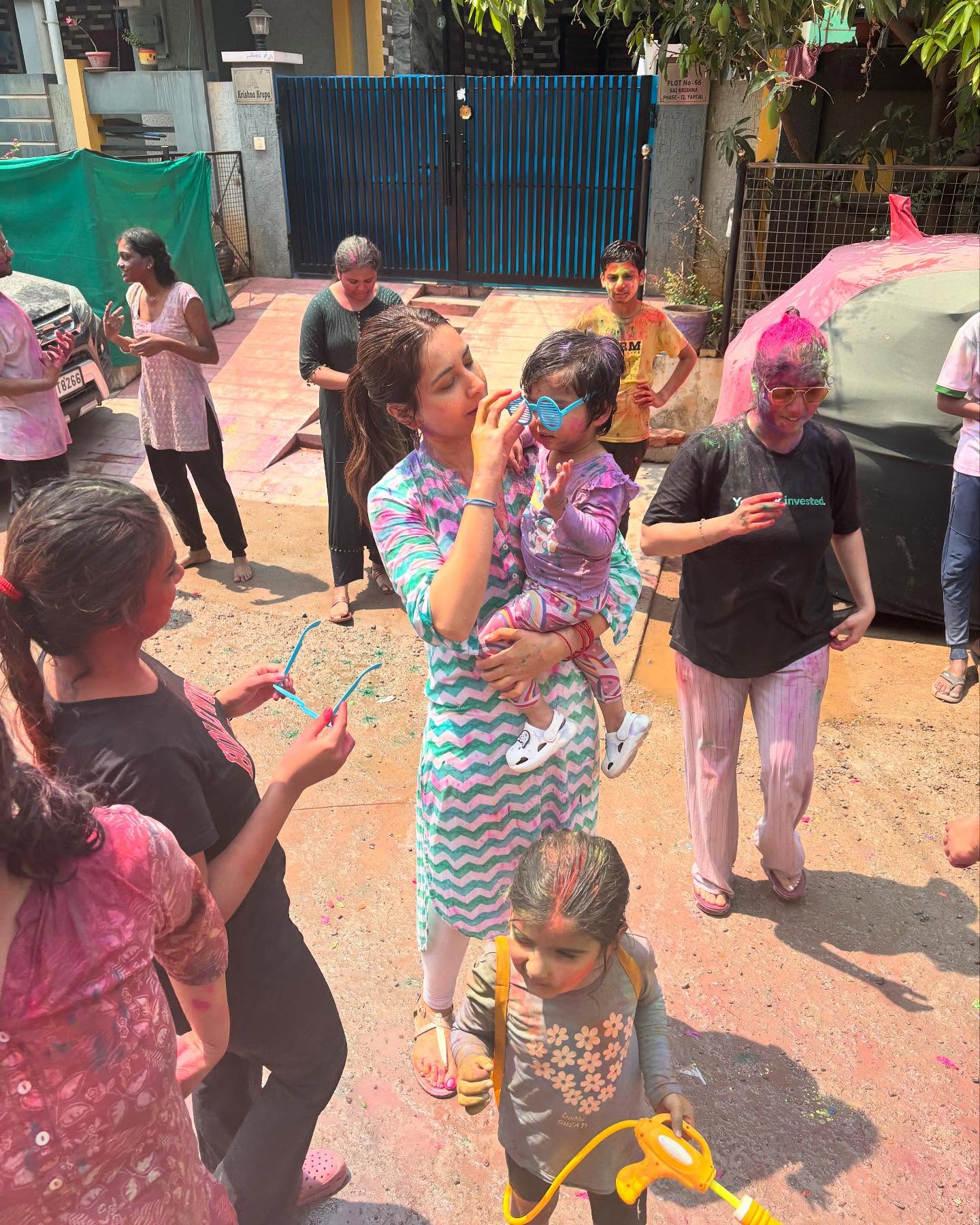 Raashii Khanna's Vibrant Holi 2025 Celebration with Family and Friends