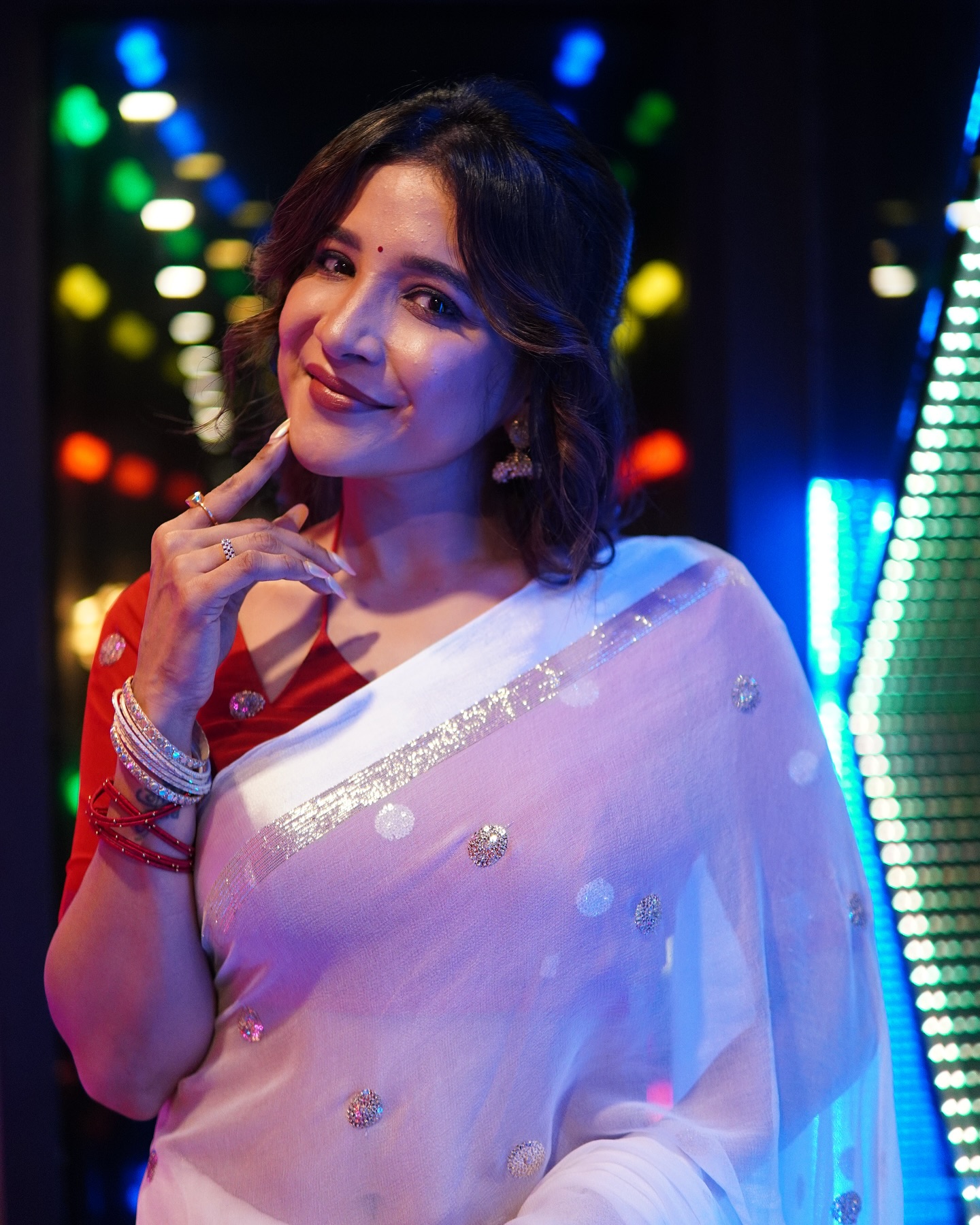 Sakshi Agarwal Celebrates 30 Days Of Fire Movie With Stunning Photoshoot