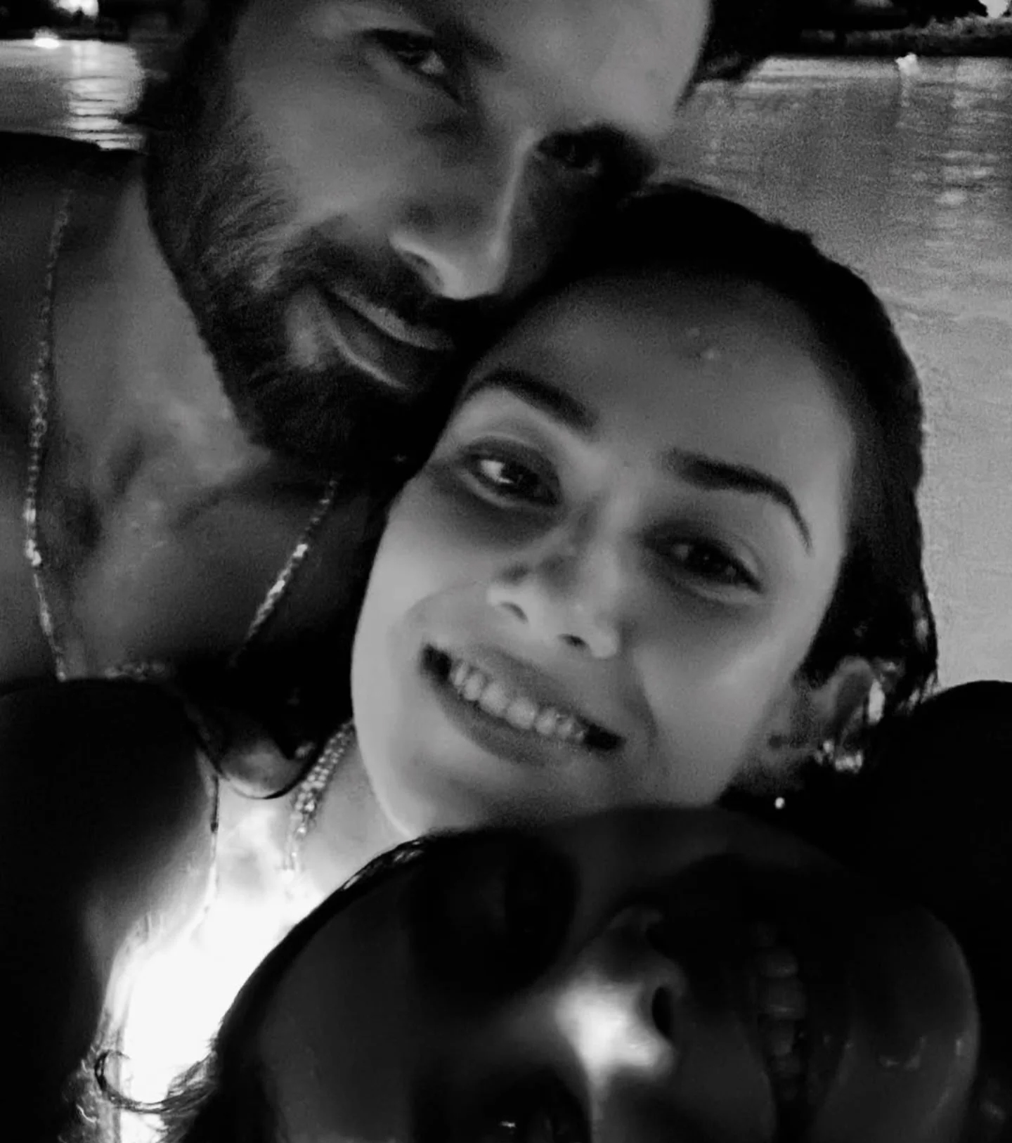 Shahid Kapoor And Mira Rajput's Stunning Beach Vacation Photos - Filmibeat