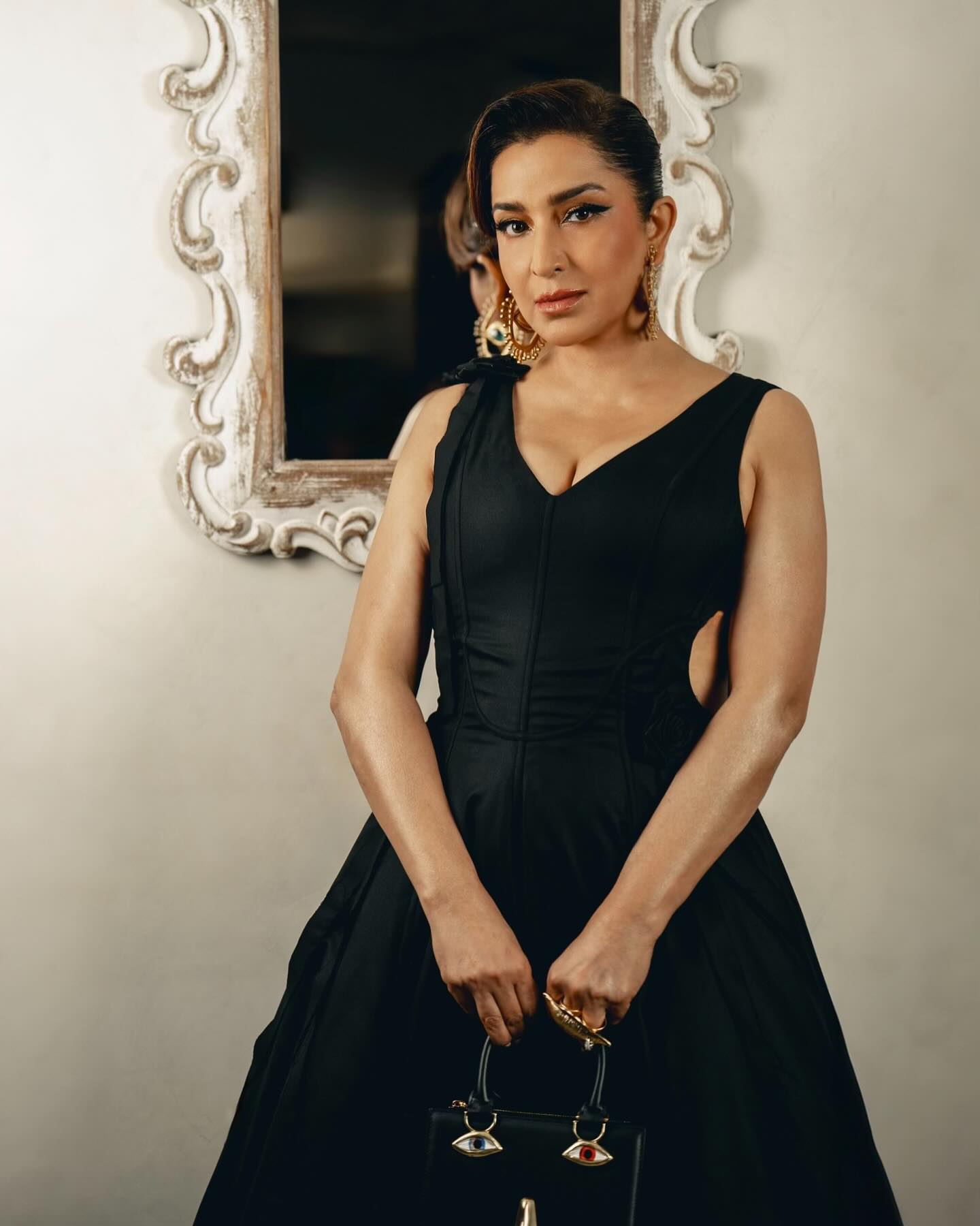 Tisca Chopra's Stunning Latest Photoshoot In Black Outfit