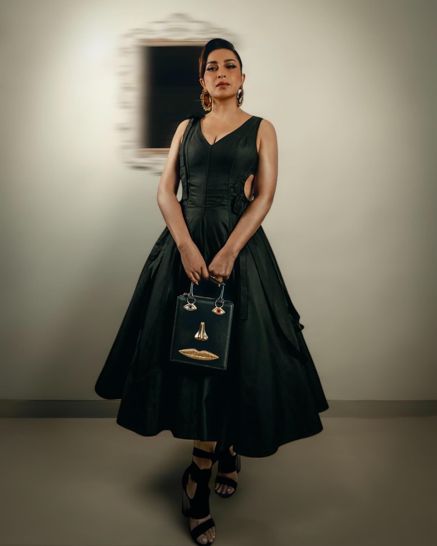 Tisca Chopra's Stunning Latest Photoshoot In Black Outfit