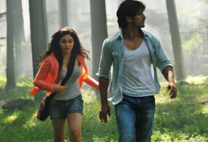 12 Years Of Commando: A One Man Army! Revisiting The Best Scenes From Vipul Amrutlal Shah’s Action-Thriller