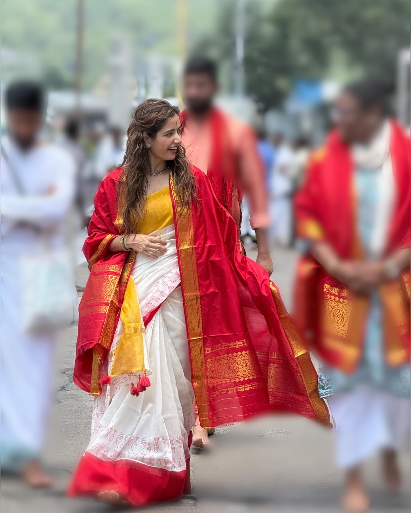 Ashika Ranganath Visits tirumala Tirupati with Sister Anusha