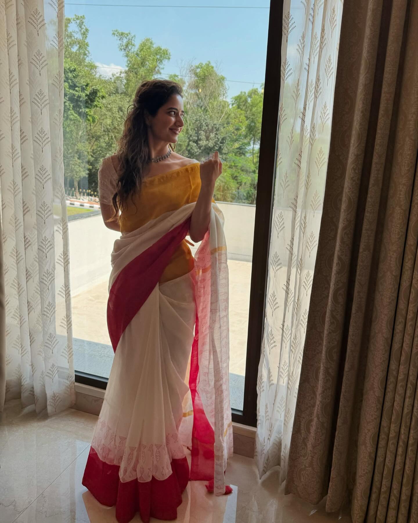 Ashika Ranganath Visits tirumala Tirupati with Sister Anusha