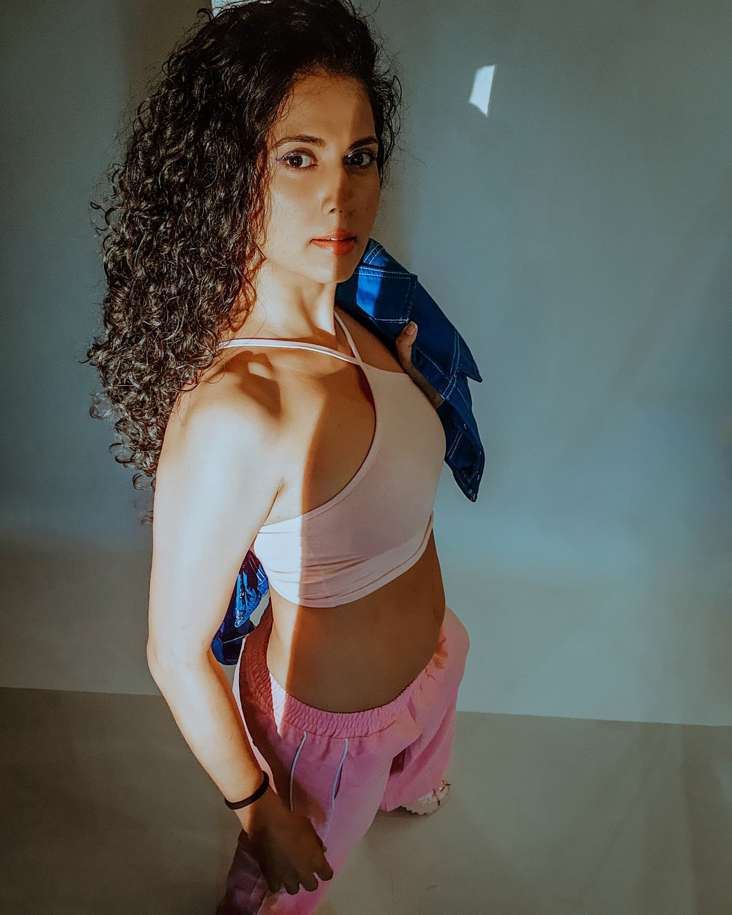 Daisy Bopanna Elevates Her Style: Redefining Fashion Goals