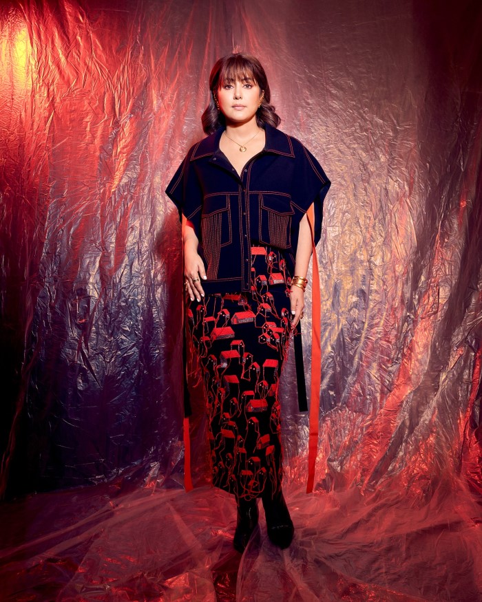 Hina Khan Captivates With Her Striking New Look