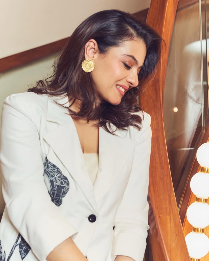 Kajol Redefining Bollywood Fashion With Poise, Charm, And Timeless Style