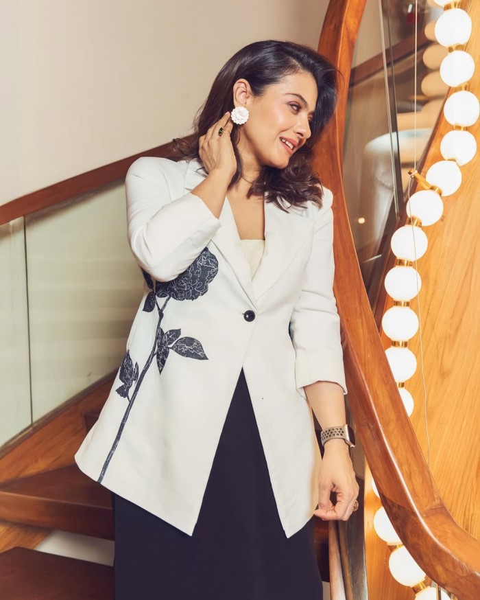 Kajol Redefining Bollywood Fashion With Poise, Charm, And Timeless Style