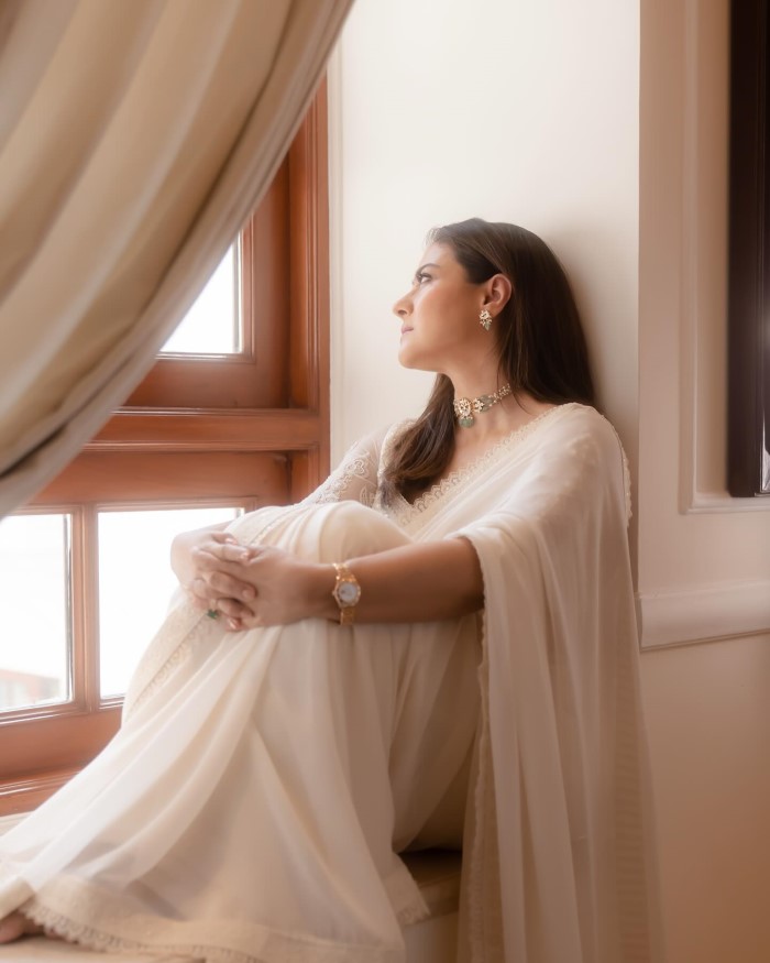 Kajol Stuns In Ethereal White Saree: A Bollywood Icon's Graceful Look