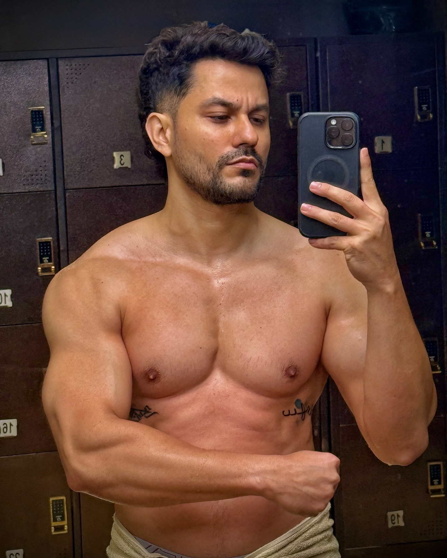 Kunal Kemmu's Jaw-Dropping Body Transformation: A Fitness Inspiration