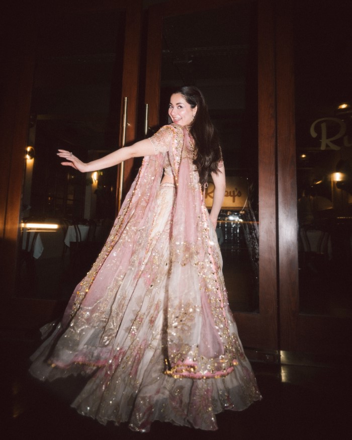 Pakistani Star Hania Aamir's Mesmerizing Ethnic Look