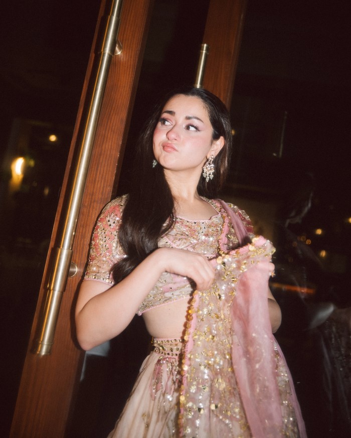 Pakistani Star Hania Aamir's Mesmerizing Ethnic Look