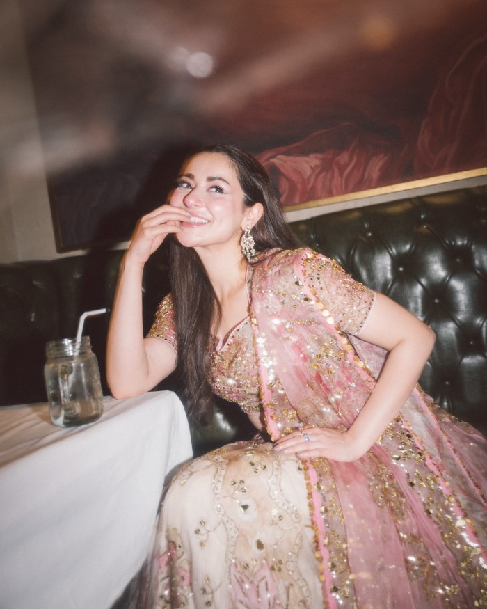 Pakistani Star Hania Aamir's Mesmerizing Ethnic Look