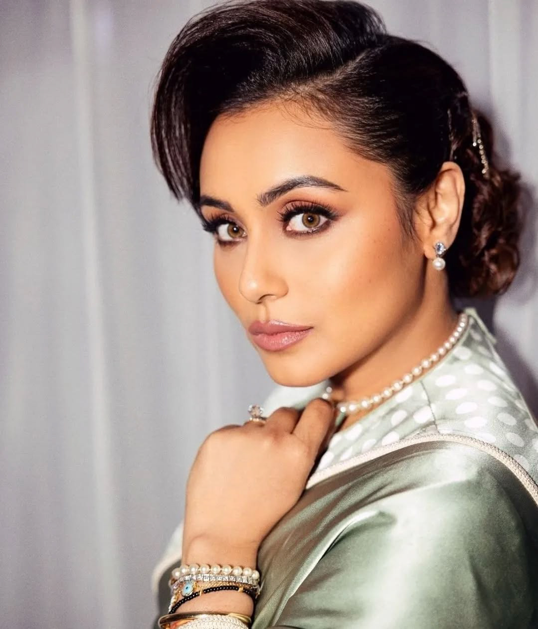 Rani Mukerji Unknown Facts: From Being Kajol Cousin To Not Revealing Her Daughter Face Even After Years