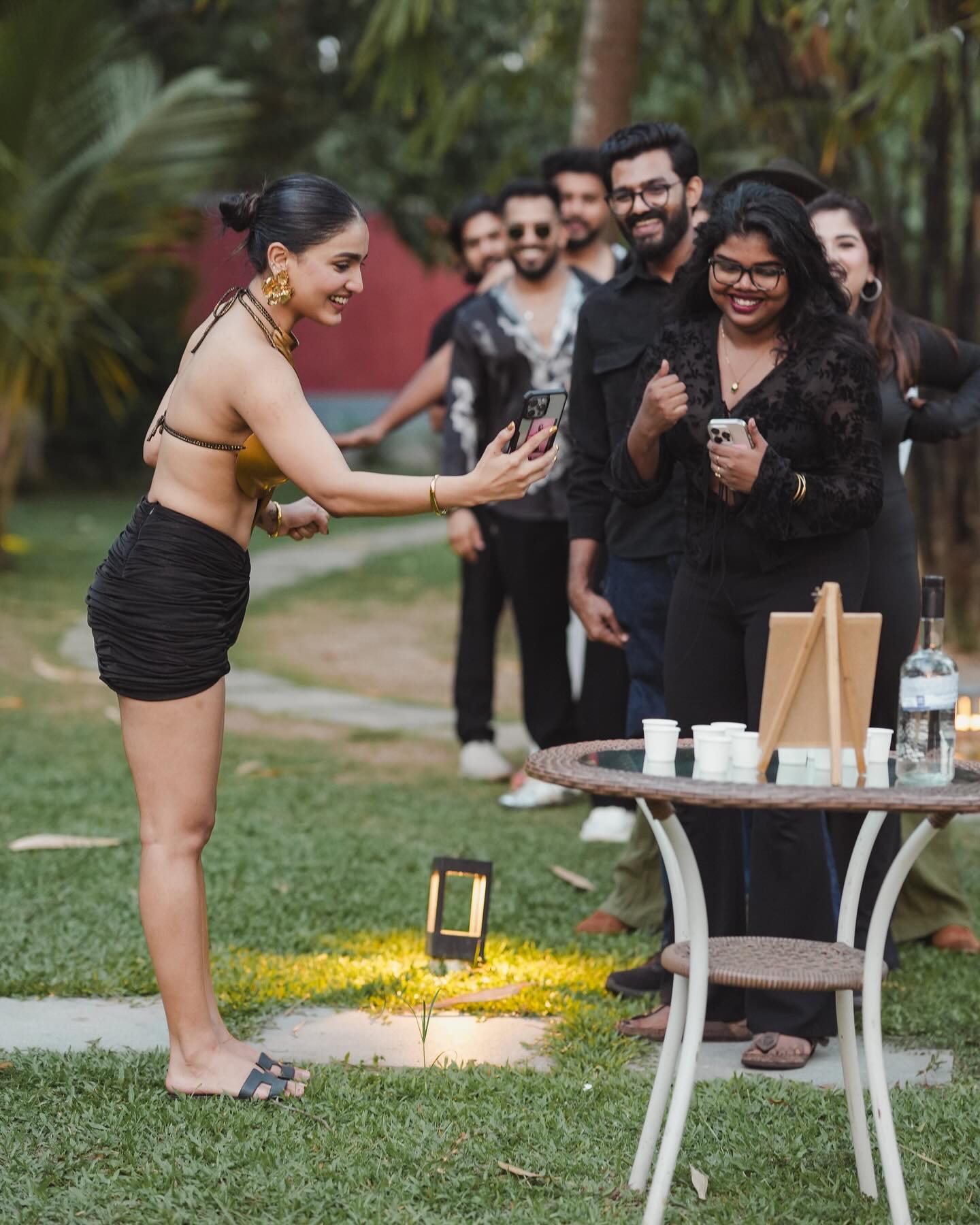 Saniya Iyappan Celebrates Her 23rd Birthday With Friends