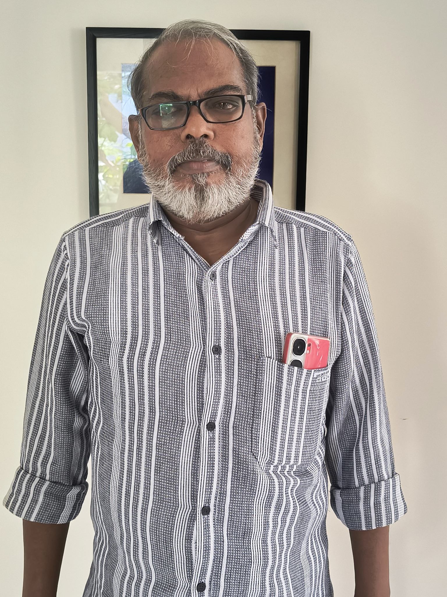 SS Stanley transitioned into acting after his directorial career, featuring in films such as Periyar, Raavanan, Sarkar, and Maharaja, leaving behind a legacy that influenced Tamil cinema.