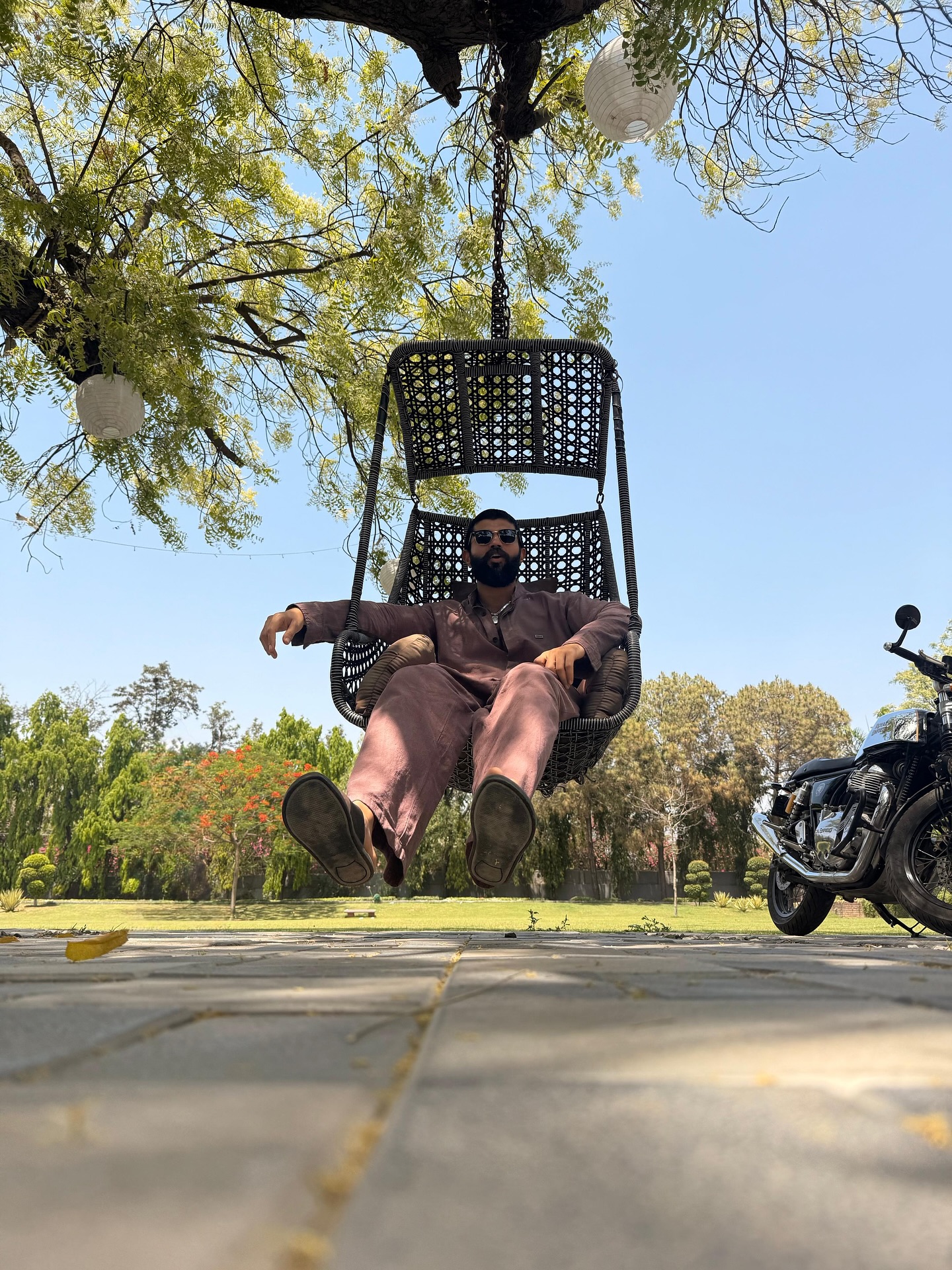 Telugu Actor Vijay devarakonda Chills In Delhi, shares pics