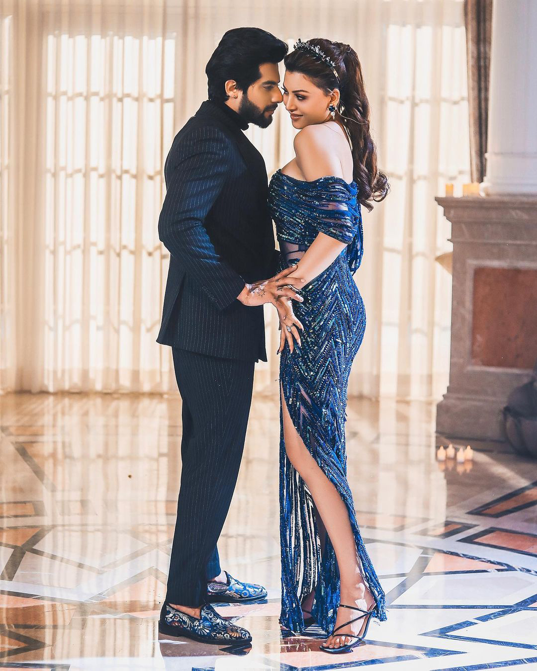 Teri Load Ve (2022) – A romantic track that highlights Urvashi’s graceful screen presence. Sung by Singga, the song gained popularity.