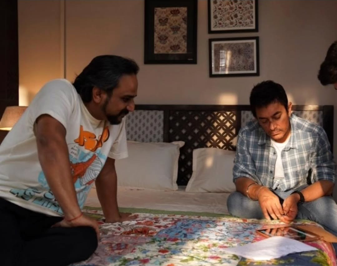 Focused minds, heartfelt ideas — Aamir Khan and R.S. Prasanna deep in creative discussion