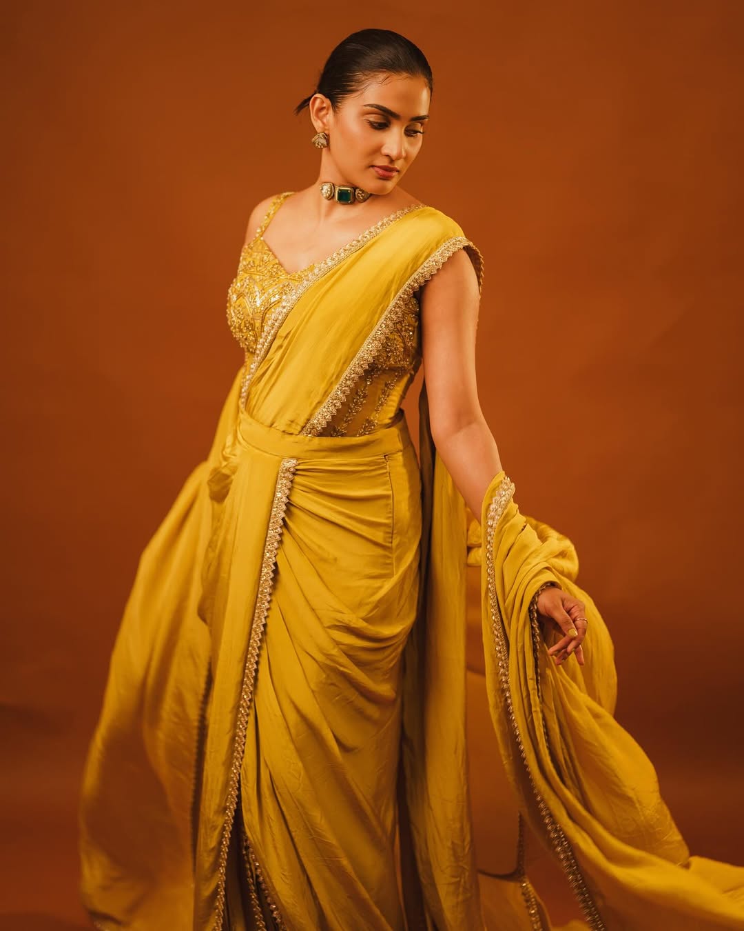 Outshining the sunshine like it’s fashion week in the sky–glow goals, achieved