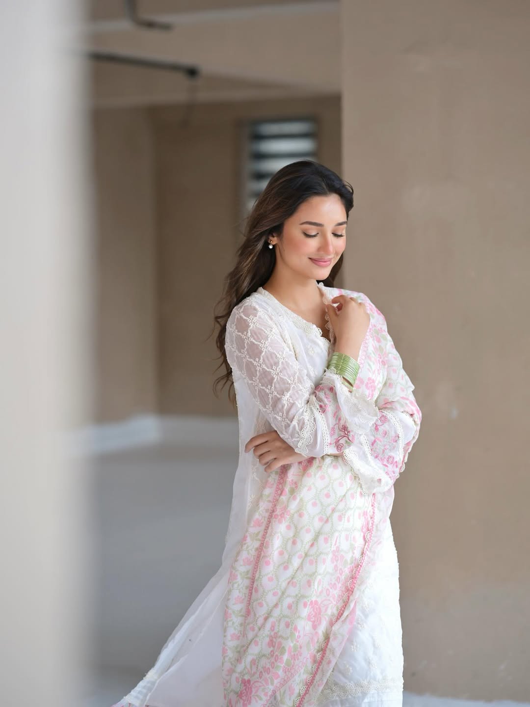 Akanksha Sharma looks straight out of a storybook–draped in dreamy pink, glowing with grace, and serving fairytale-level finesse