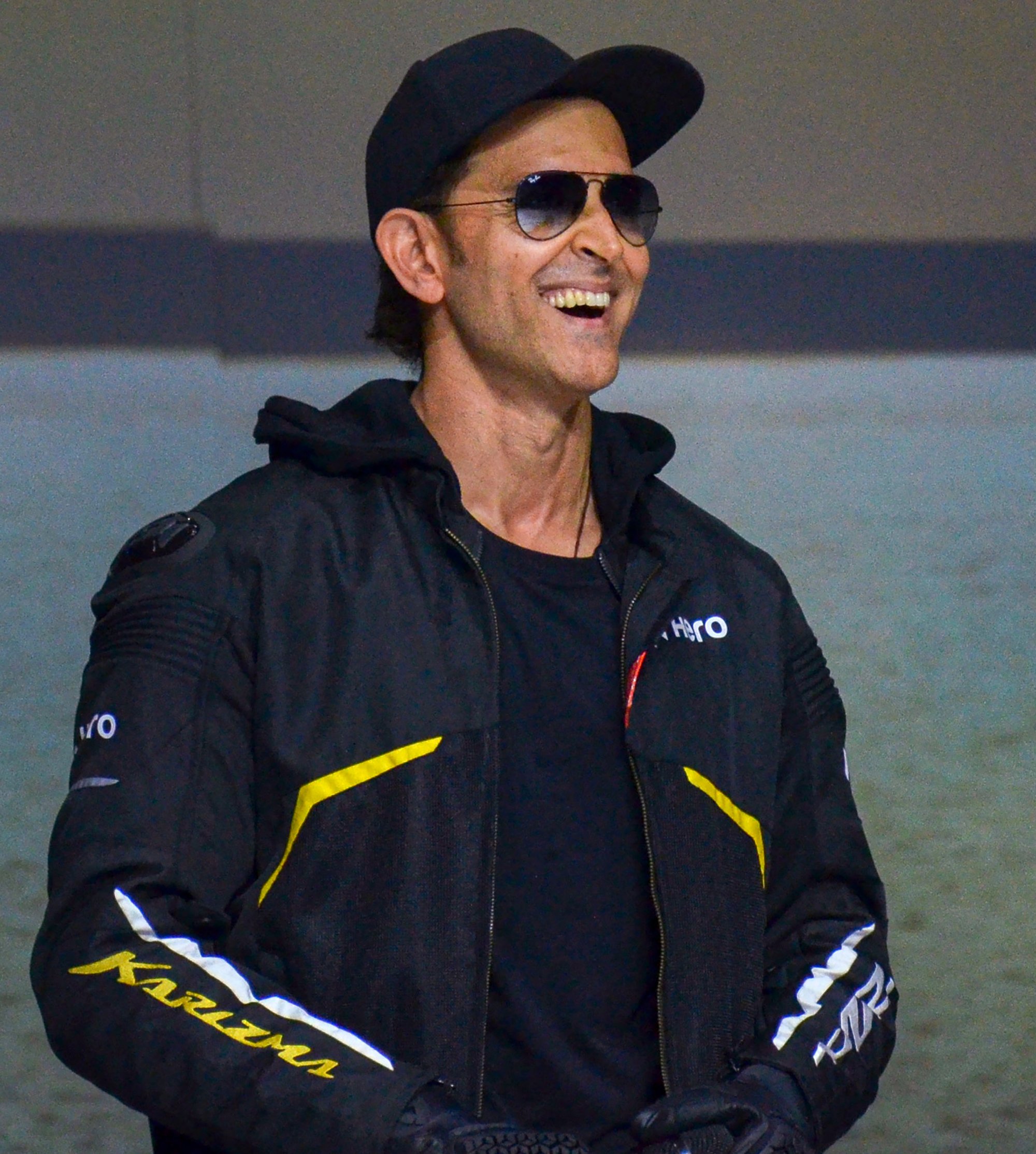 Hrithik Roshan - Smooth moves, serious stunts!