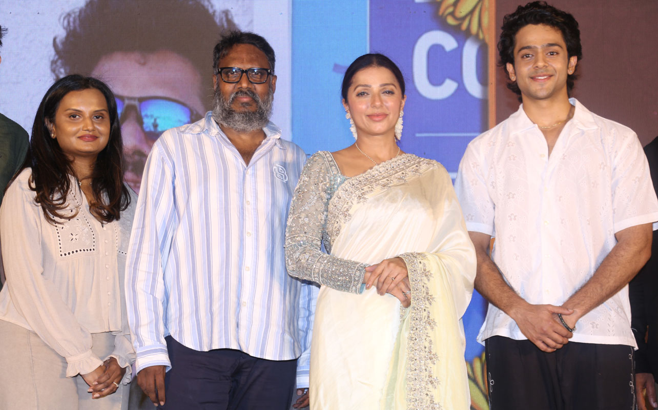 Producer Neelima Guna, director Gunasekhar, actress Bhumika Chawla, and lead actor Vignesh Gavireddy were seen participating in a special media photo-op, sharing a moment of camaraderie on stage