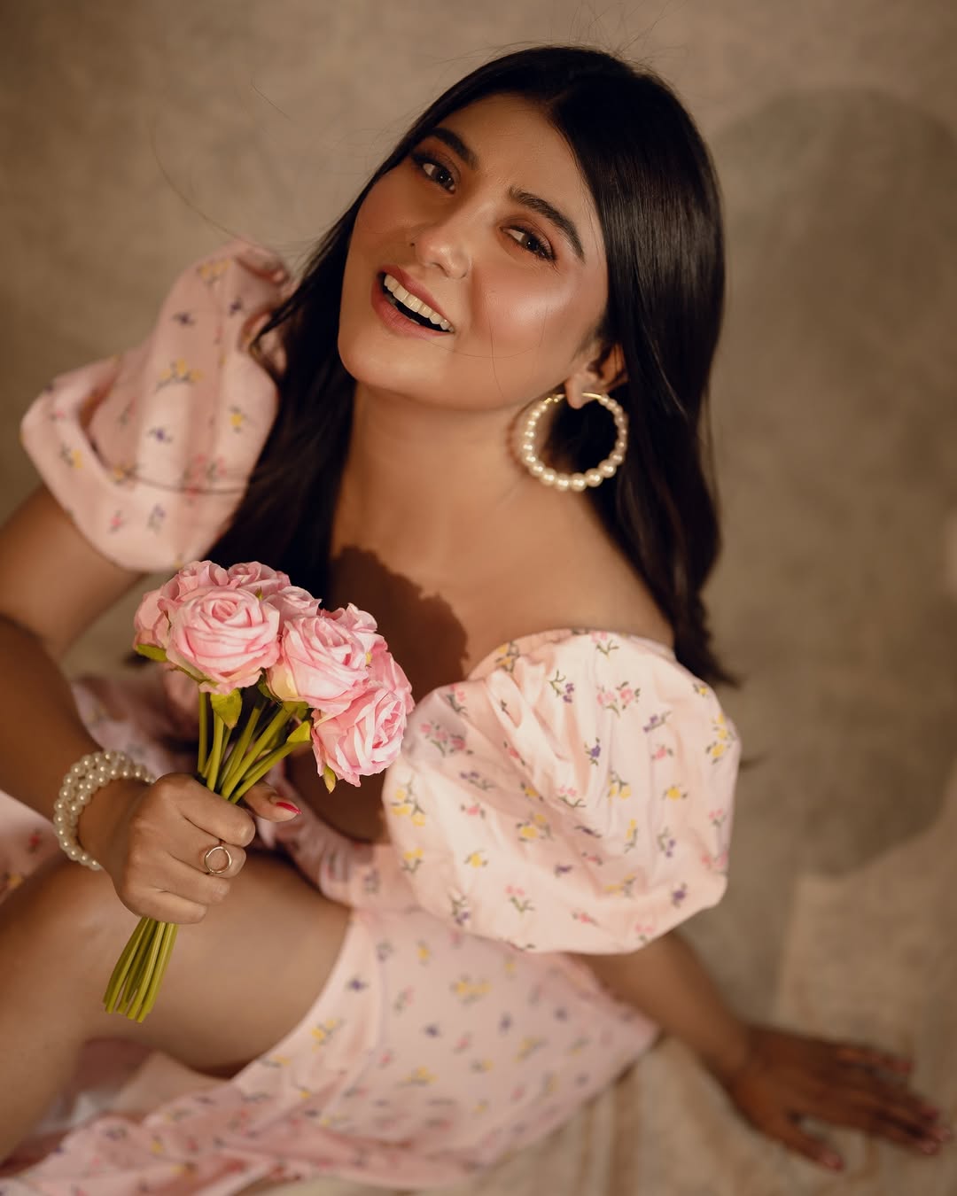 Pearls, petals, and pure perfection-Parnomittra’s blooming and booming in style