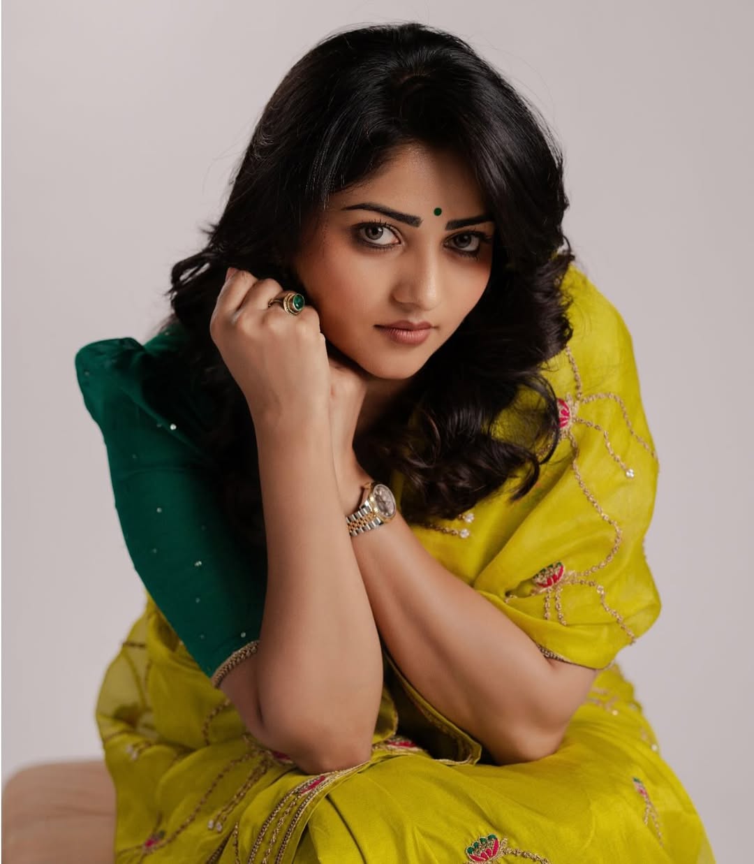 Rachita Ram looks all set to take over the world–one stunning saree and power-packed gaze at a time. Her style? So sharp, even the jewelry is trying to catch up