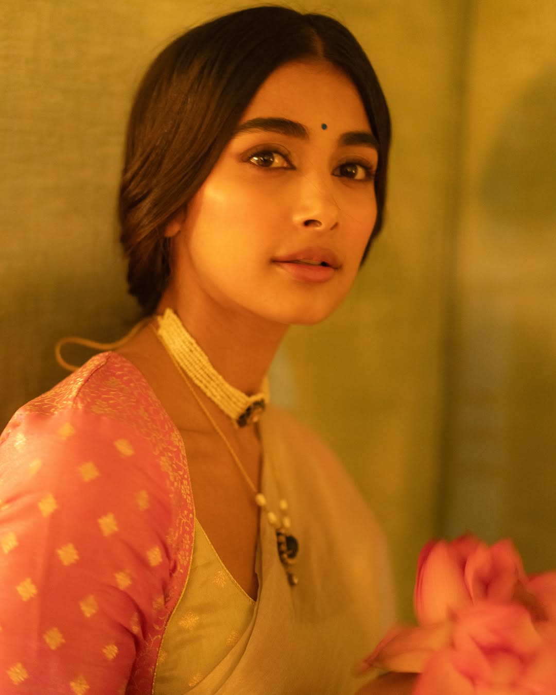 Pooja Hegde - Too glam to give a damn-Pooja power