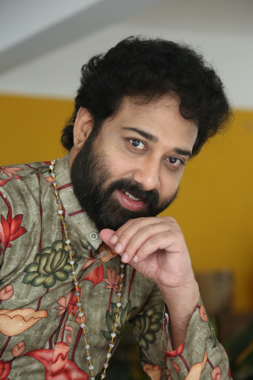 Traditional with a twist! Siva Balaji proves you can mix heritage with humor and still look effortlessly dashing
