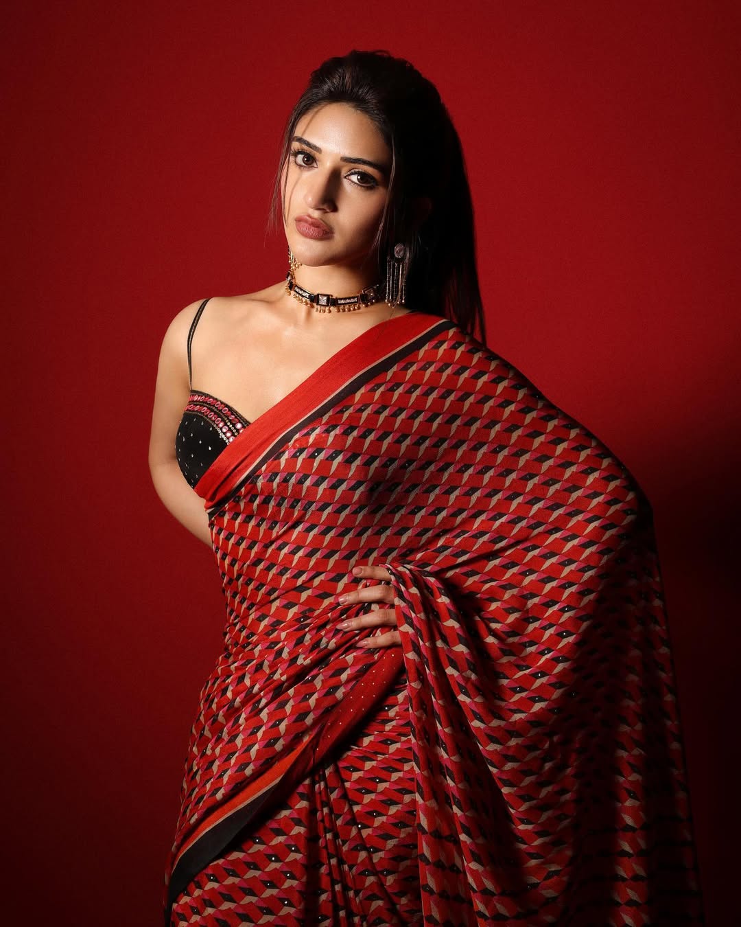 Bridal Grandeur in Red Banarasi
