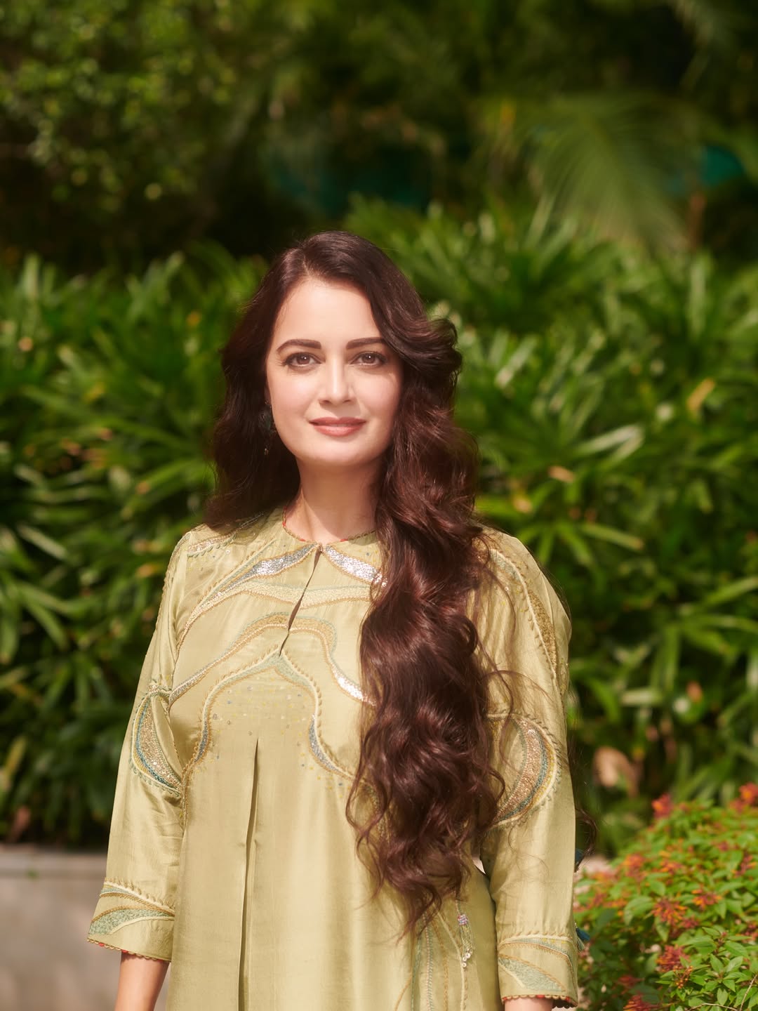 Effortlessly elegant with a touch of nature’s charm–Dia Mirza’s style proves that sophistication can bloom naturally, and she’s got the perfect look to match her radiant personality!