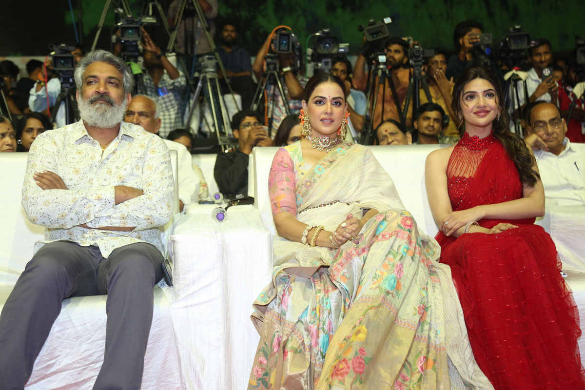 Junior Movie Pre-Release Event Highlights | Junior Film Grand Pre-Release  Event Stills | Kireeti Reddy & Sreeleela Shine at Junior Pre-Release |  Exclusive Photos from Junior Movie Pre-Release Bash - Filmibeat