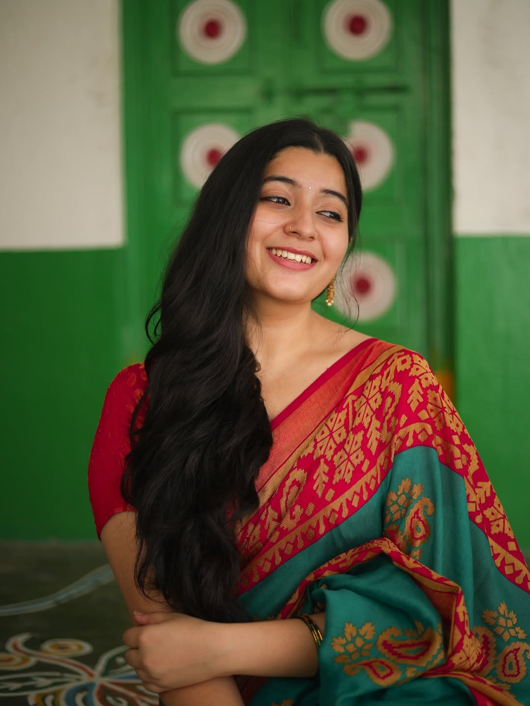 Kanduri Sudha radiates timeless grace with a vibrant saree that’s as lively as her spirit–proof that tradition never goes out of style, especially when paired with a smile!