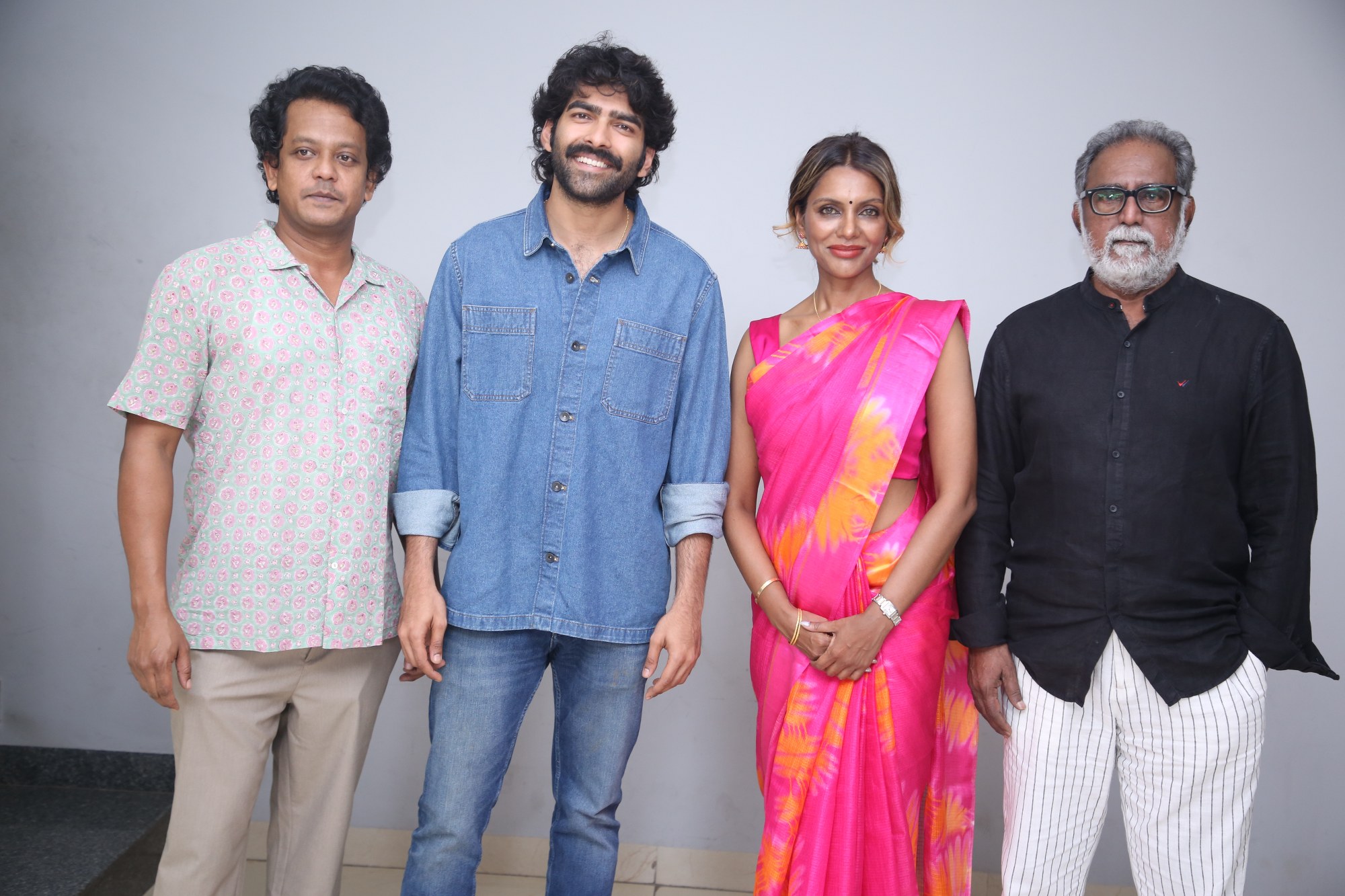 Where cinema dreams meet dazzling smiles–trailer launch moments.