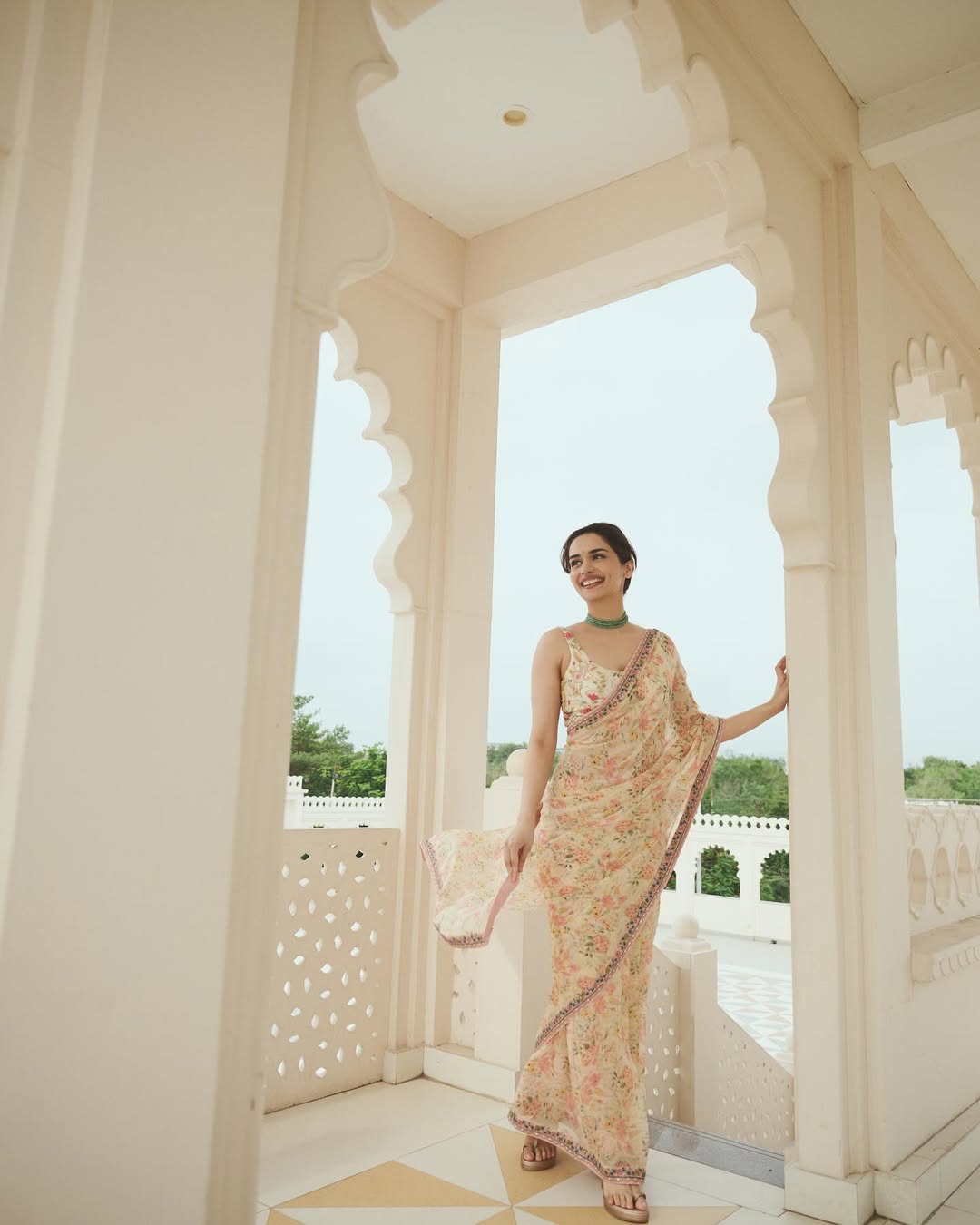 Manushi Chhillar proves that timeless elegance and a radiant smile are the best accessories–dressed to impress even the walls with her style!