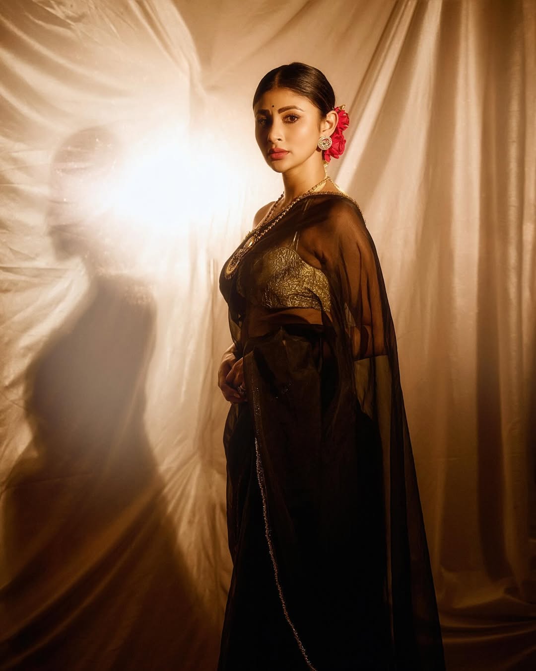 Minimal black, floral pop, pure sophistication.