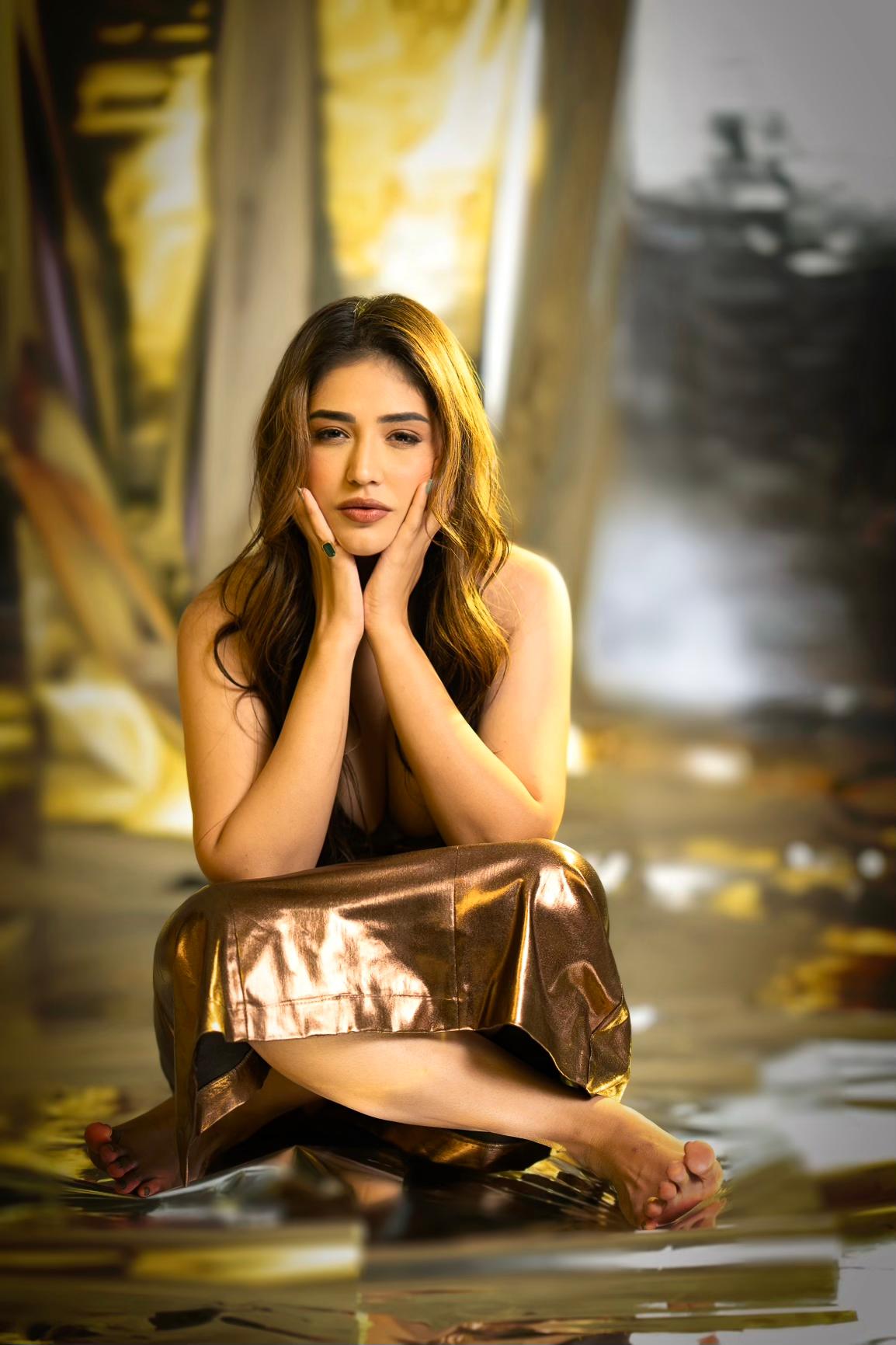 Priyanka Jawalkar proving that gold isn’t just a color–it's a state of mind, especially when paired with a look that’s as stunning as her confidence!