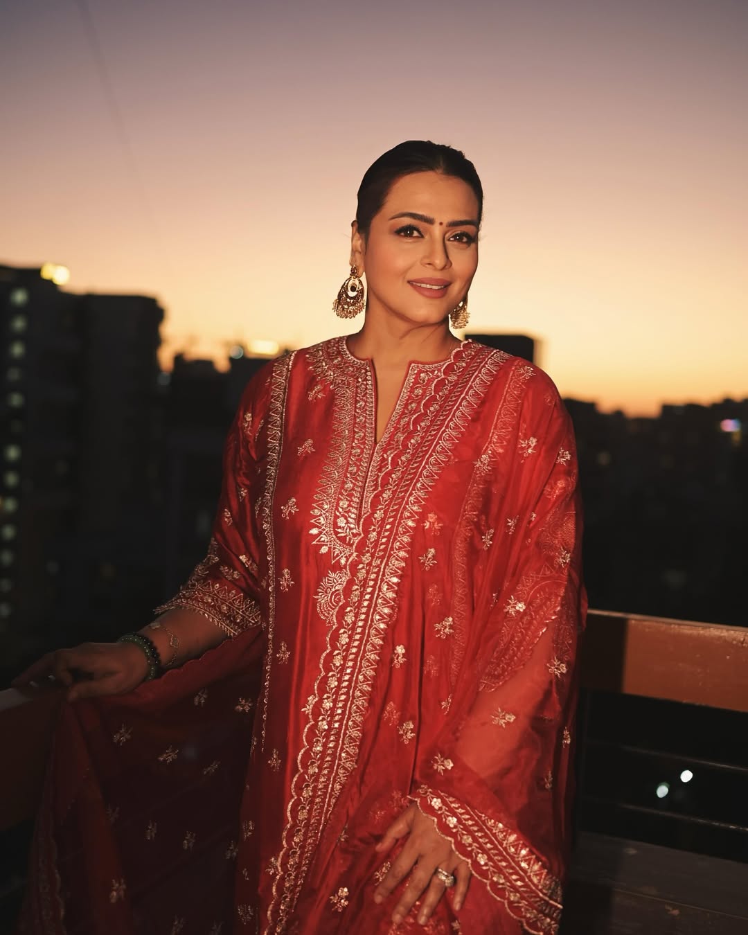 Family First: A Tight-Knit Clan of Stars & Support