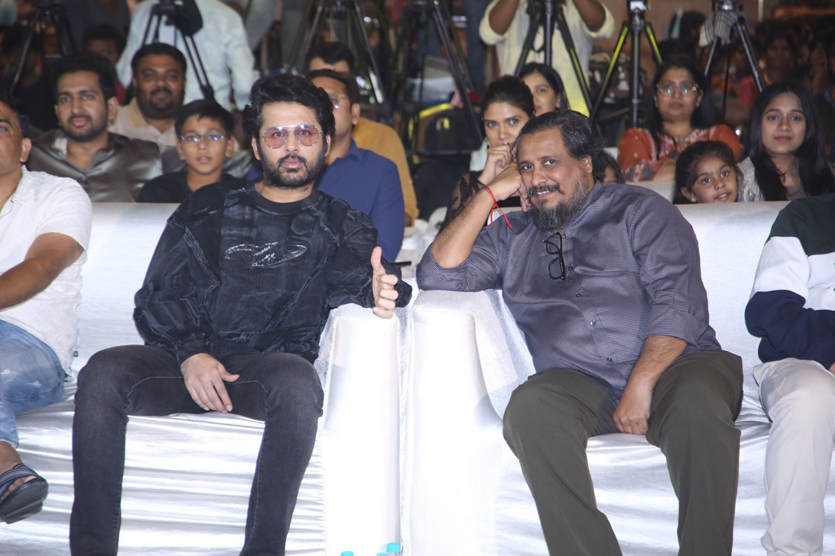 Nithiin seen discussing key aspects with director Venu Sriram