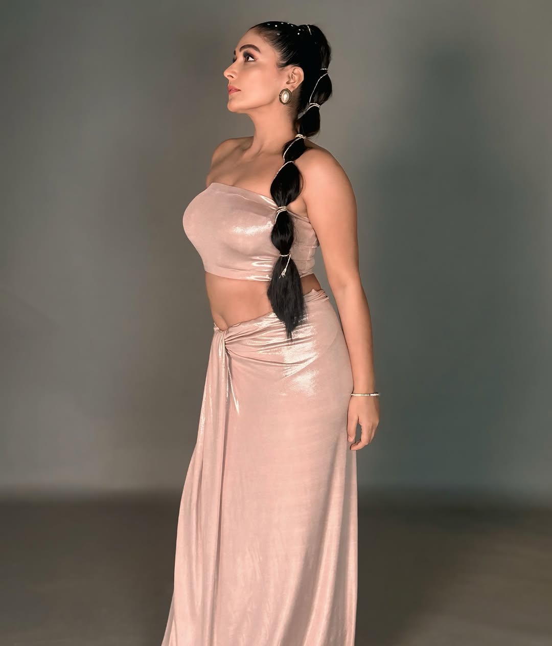 Payas Pandit exudes effortless elegance in a satin ensemble that proves simplicity paired with confidence is the ultimate style statement–fashionably sleek and perfectly poised!