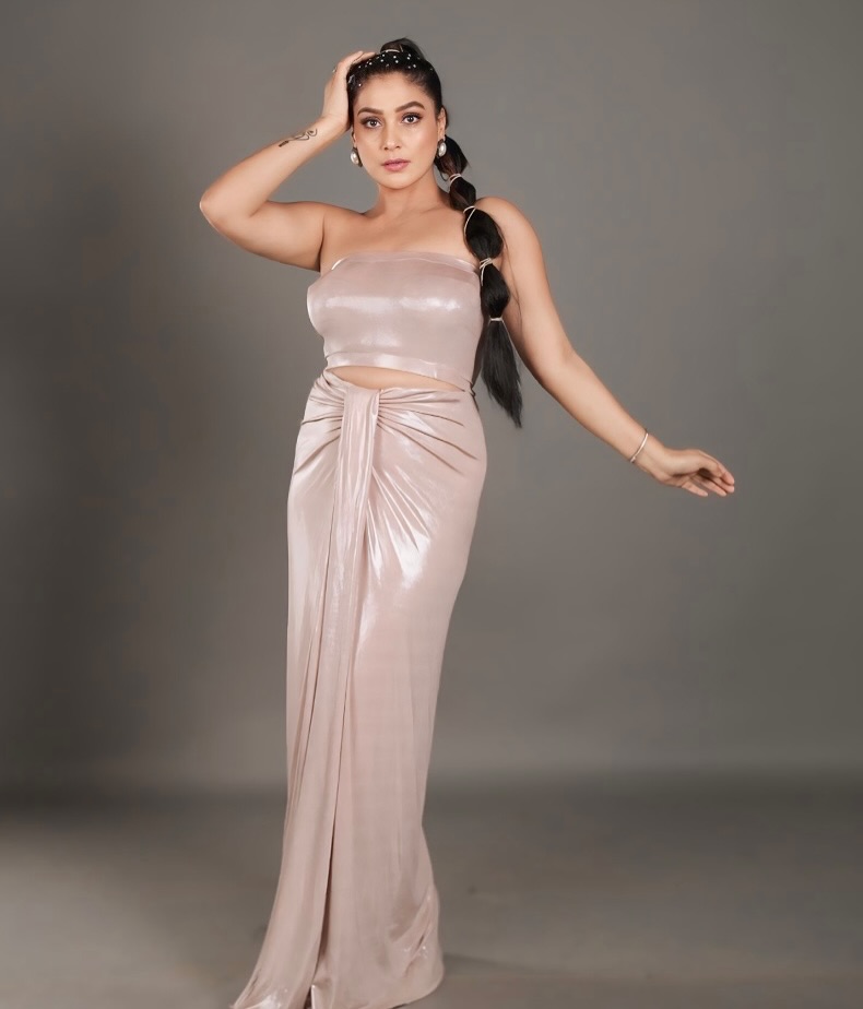 Payas Pandit exudes elegance and confidence, proving that a sleek satin look and a daring braid are the ultimate recipe for runway-ready style with a touch of fun!