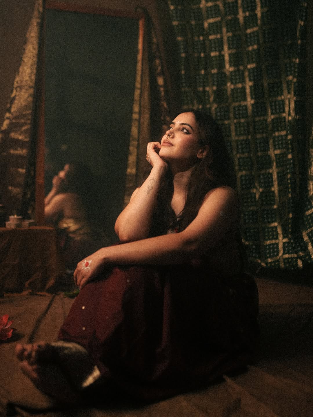 Shruti Prakash shines with elegance and dramatic flair