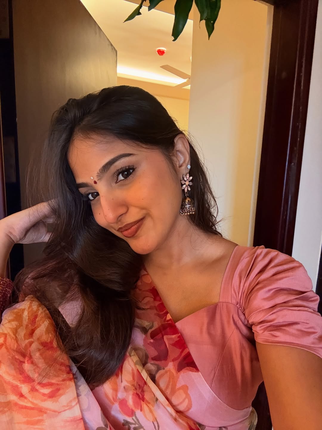 Pranavi Manukonda radiates elegance in stylish outfit