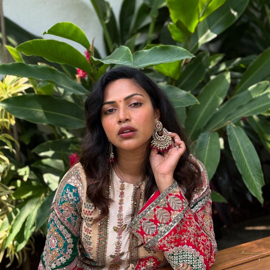 Amala Paul blends elegance and humor with earrings