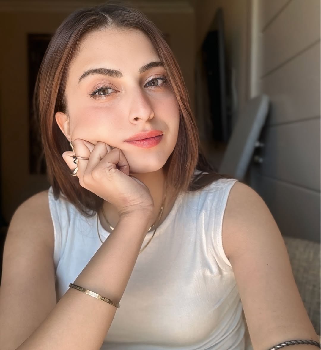 Farhana Bhatt in polished, professional chic look